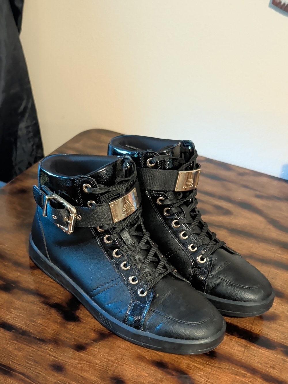 ALDO Black And Gold High Top Lace Up Sneakers 9.5